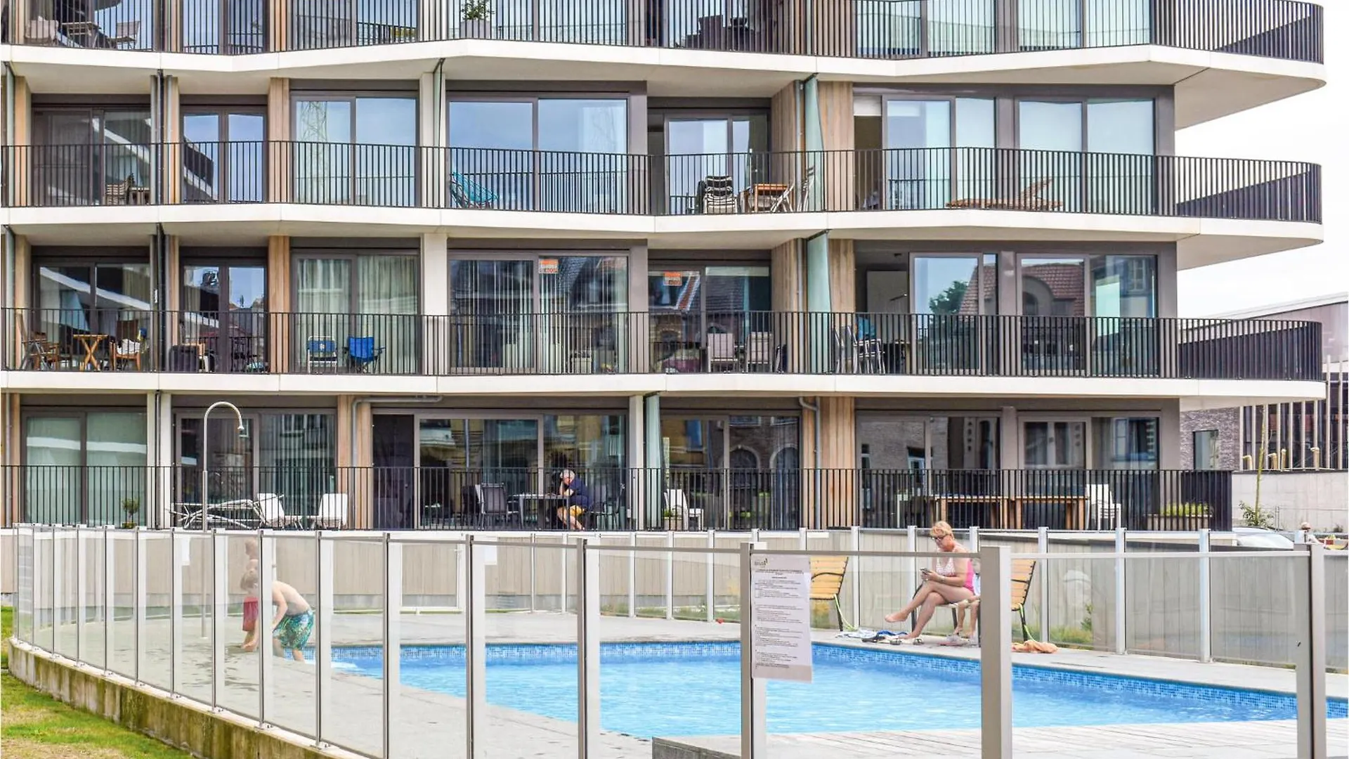 Residentie Crystal Apartment Ostend
